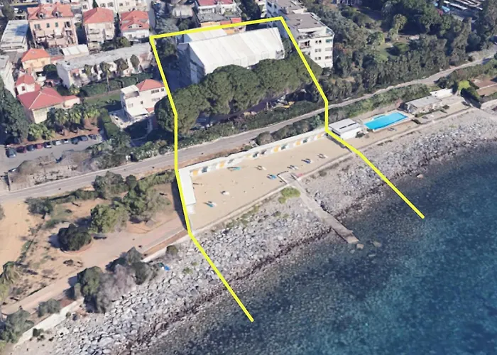Tirrenia Beach House - Sea Front With Private Beach